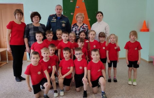 Посвящение в отряд юных пожарных Посвящение в отряд юных пожарных.