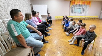 Совместный вечер речевых игр "Доскажи словечко" Совместный вечер речевых игр "Доскажи словечко".